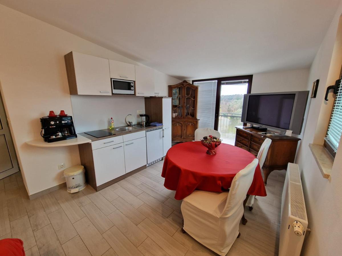 Keser Apartments Rovinj Exterior foto