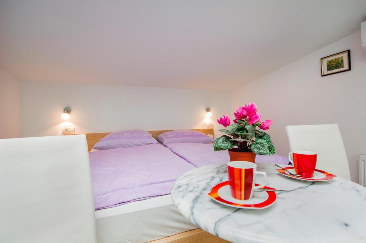 Keser Apartments Rovinj Exterior foto