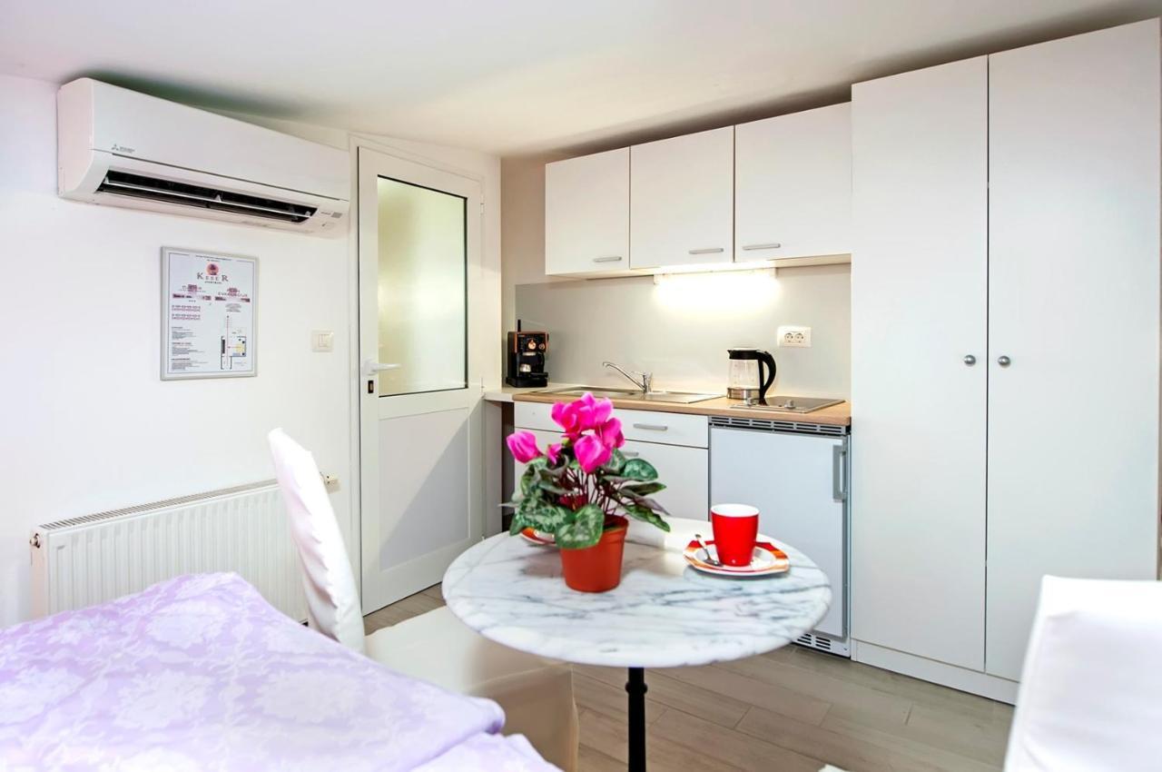Keser Apartments Rovinj Exterior foto